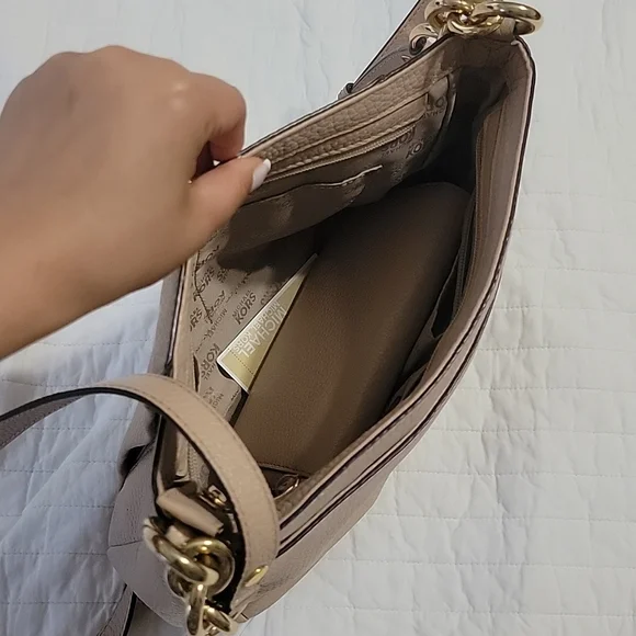 NWT MK Shoulder Convertible 'Hallie' Blush Leather Cross Body Bag - Picture 6 of 10